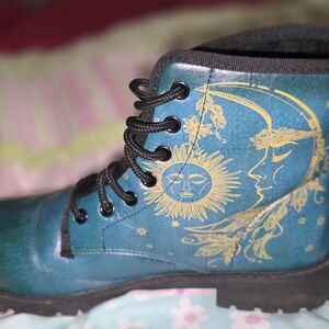 Source Unknown Teal and Gold Lace Up Boots